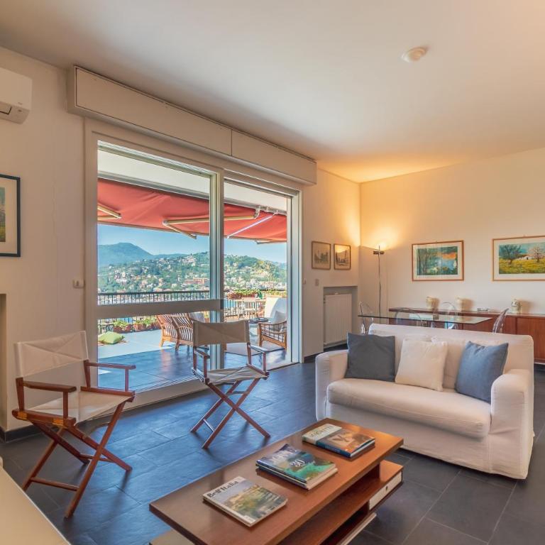 SUPER ATTICO Vista Mare e Ampia Terrazza - Appartamento con 3 Camere da Letto - 11