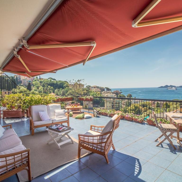 SUPER ATTICO Vista Mare e Ampia Terrazza - Appartamento con 3 Camere da Letto - 2