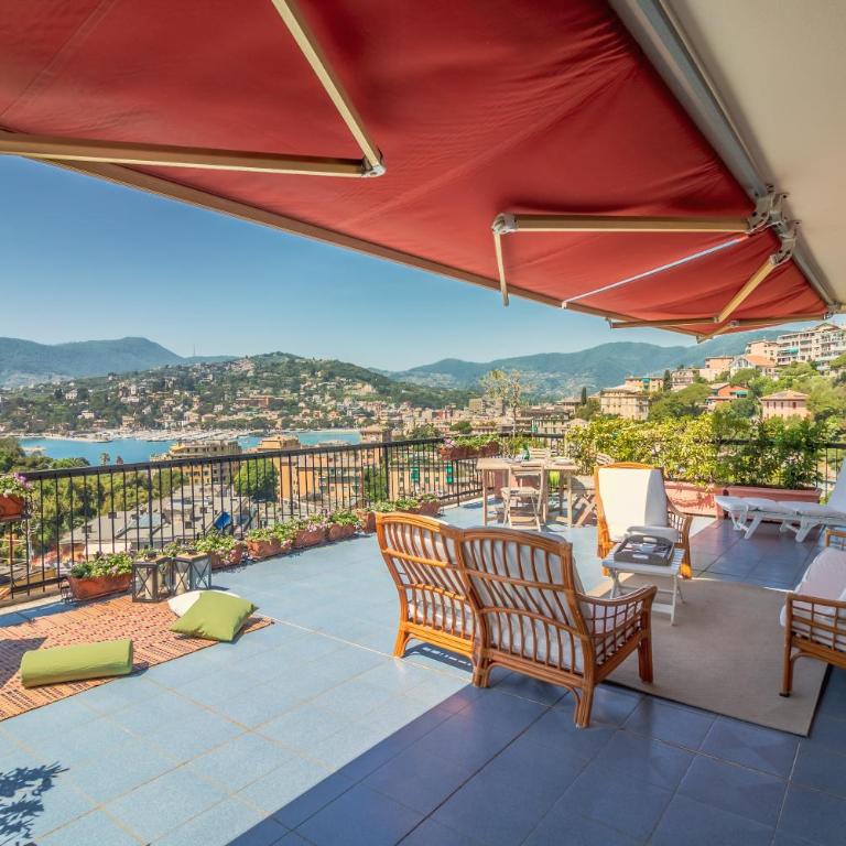 SUPER ATTICO Vista Mare e Ampia Terrazza - Appartamento con 3 Camere da Letto - 1