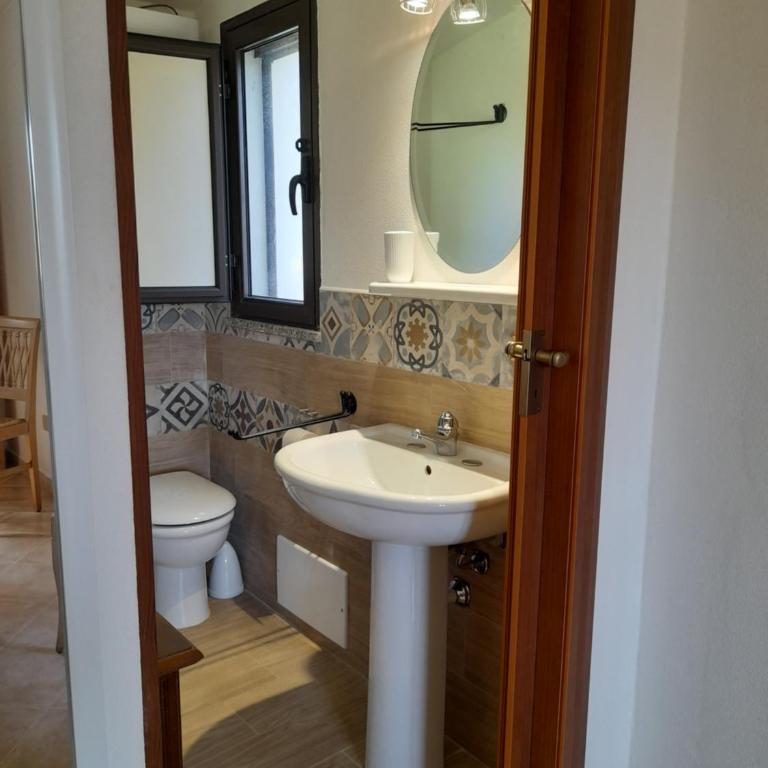 La ReStanza - Double or Twin Room with Private Bathroom - 5