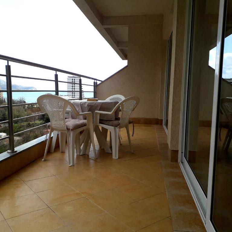 Monterus apartment with sea view in Becici - One-Bedroom Apartment - 6