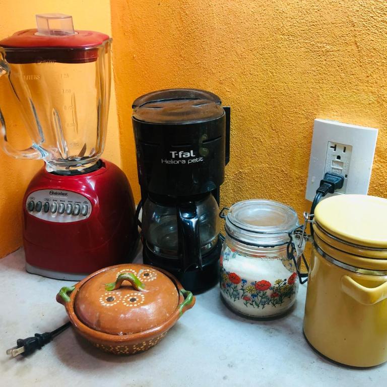 Casa Cereza Apartments - Jungle Hideaway - 23