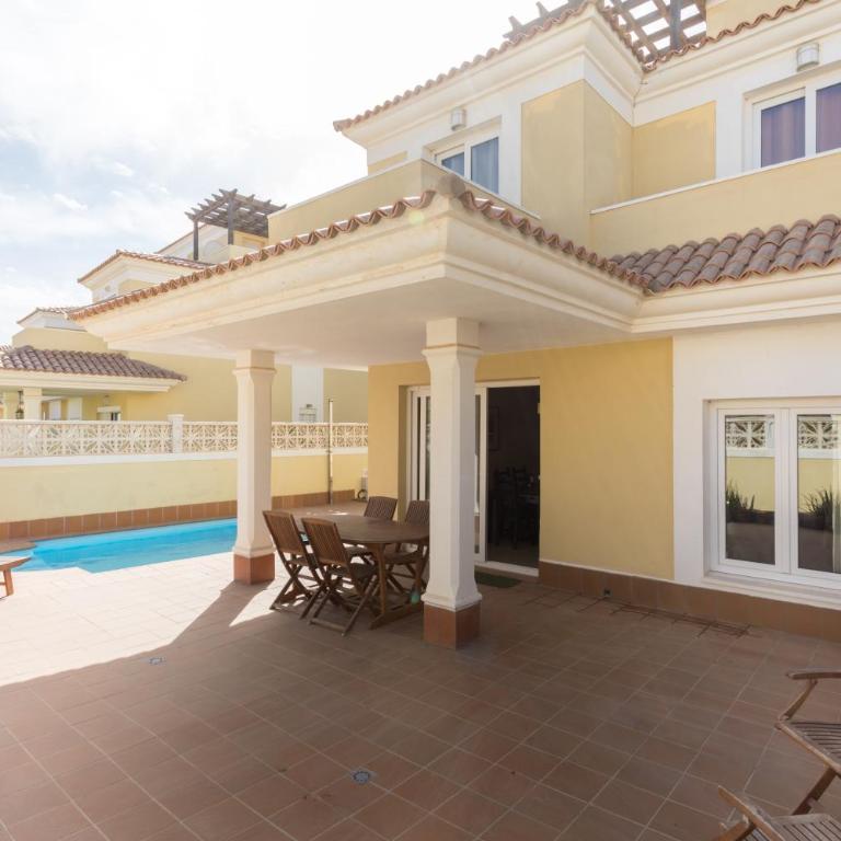 Preciosa Villa Con Piscina Privada - Villa MaPo - Three-Bedroom Villa - 24