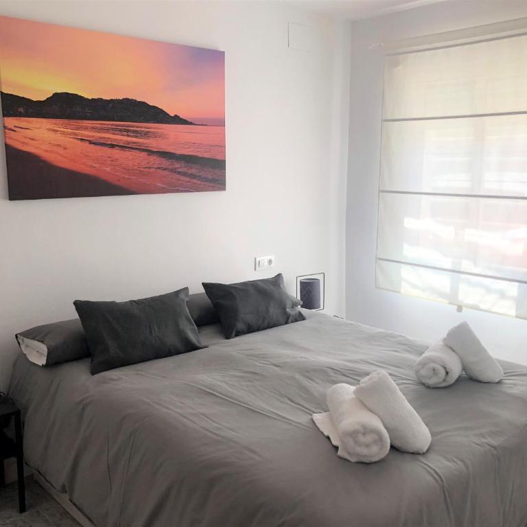 Apartamento renovado en Barrio de los Pescadores - Three-Bedroom Apartment - 2