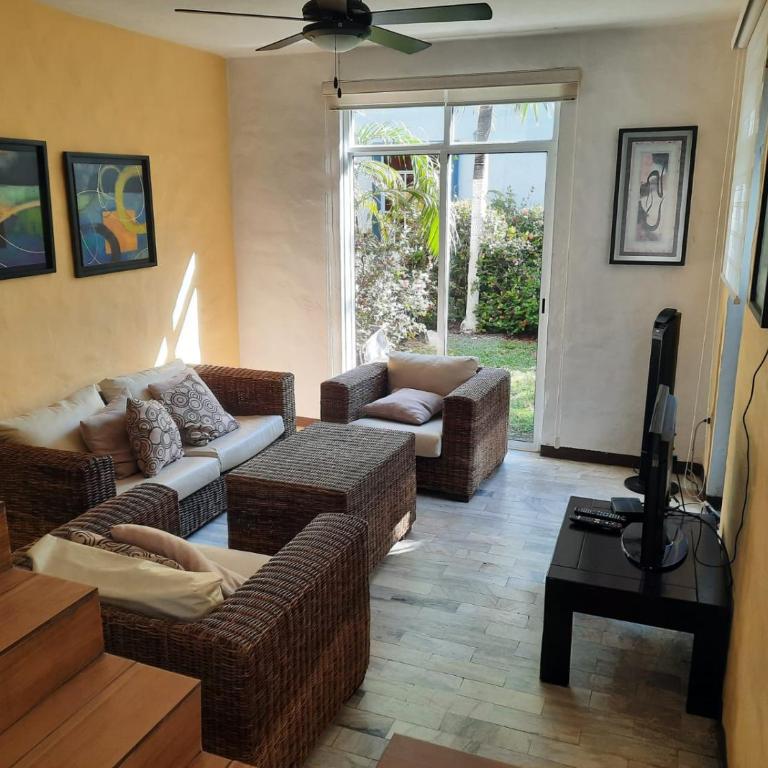 Villa Quintas Del Mar - Three-Bedroom House - 4