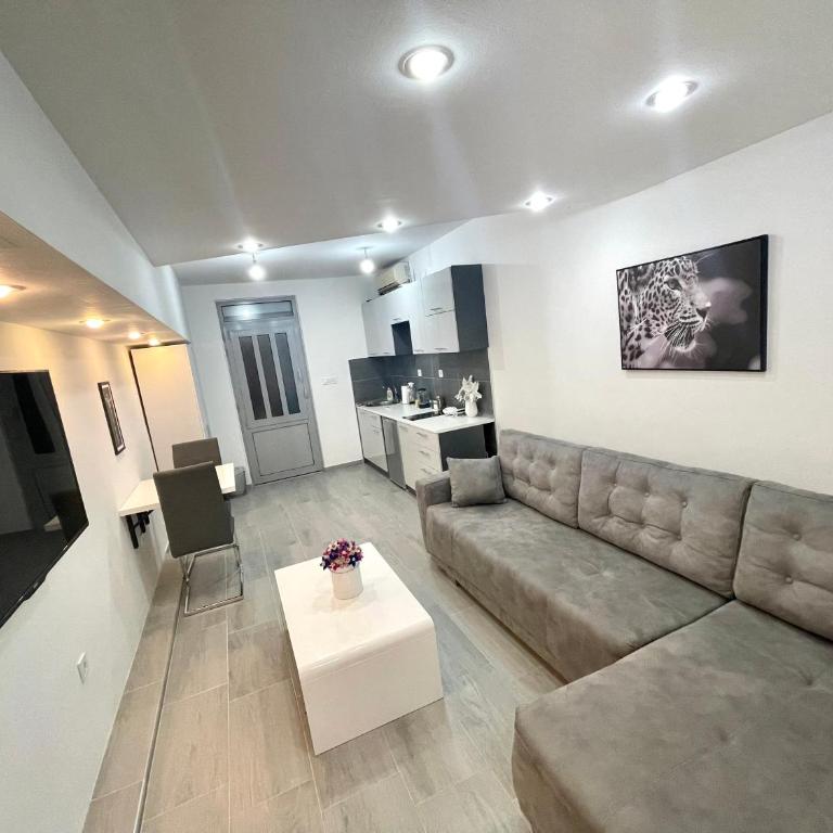 Apartment Diamond -modern and lovely seaside studio apartment - One-Bedroom Apartment - 4