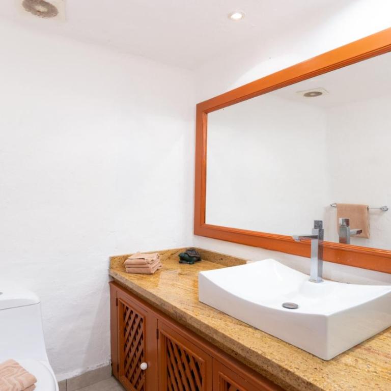 Los Tules Ocean Front Condo ,With Amazing Ocean View by Kivoya - Apartamento de 3 dormitorios - 24