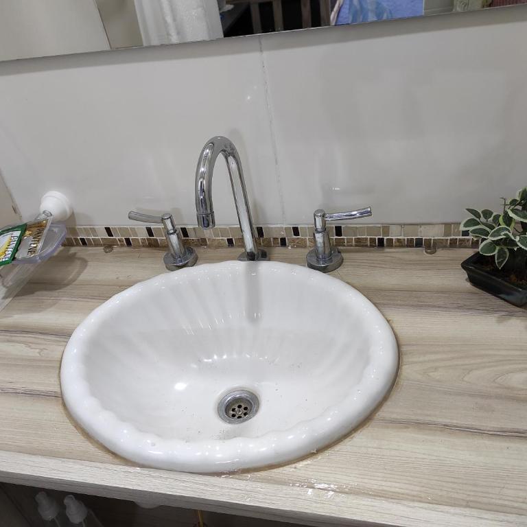 Ezeiza 2 monoambiente privado a 15 minutos del aeropuerto OPCIONAL TRANFER DESDE Y HACIA EL AEROPUERTO DE EZEIZA LAS 24 HORAS pet friendly - Apartamento Estándar - 45