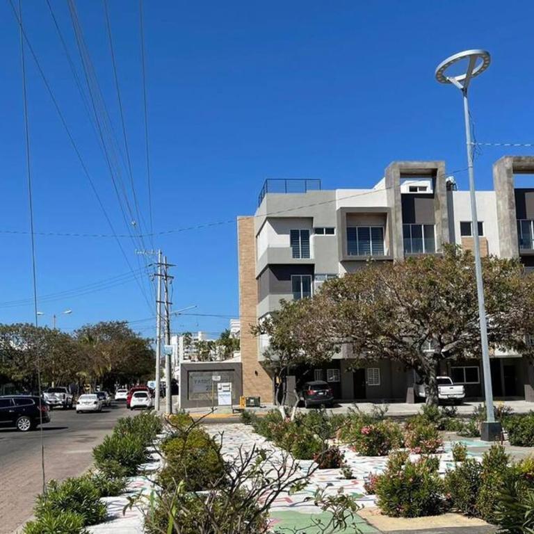 Paseo Lomas, muy céntrico y equipado a 5 min playa - Two-Bedroom Apartment - 1