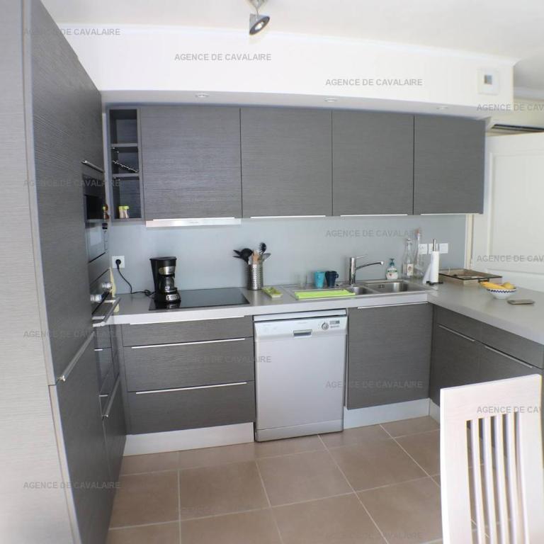 Bel appartement T3 avec terrasse à Cavalaire-sur-Mer - FR-1-100-270 - Apartment - 4