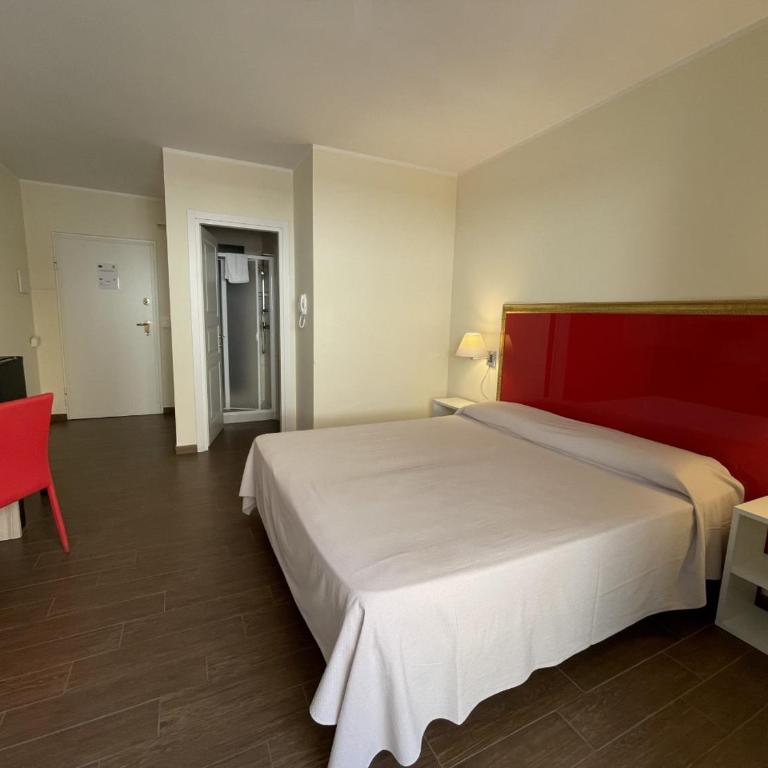 Felicity Residence - Camera Matrimoniale con Balcone - 5