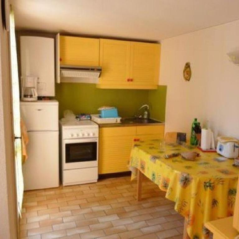 VILLA MITOYENNE DANS UNE RESIDENCE CALME AVEC PISCINE PARKING - FR-1-607-33 - Villa - 1
