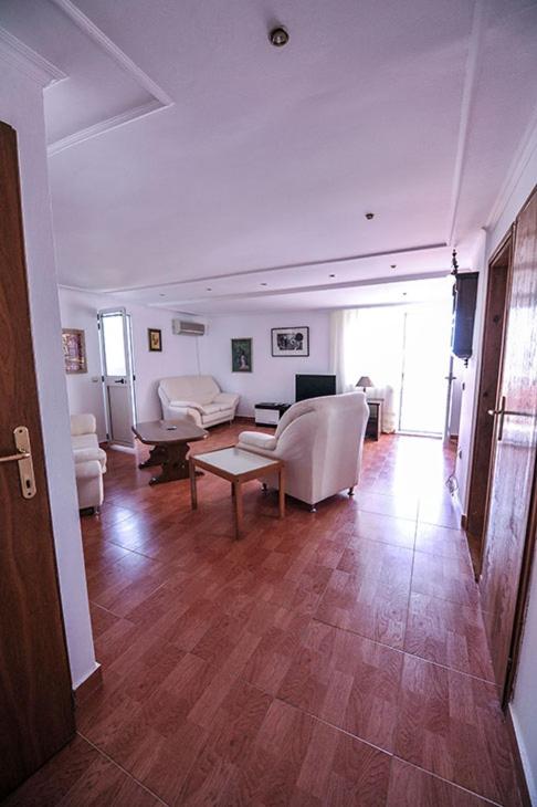 Vila Mila - Apartman sa 2 Spavaće Sobe - 10