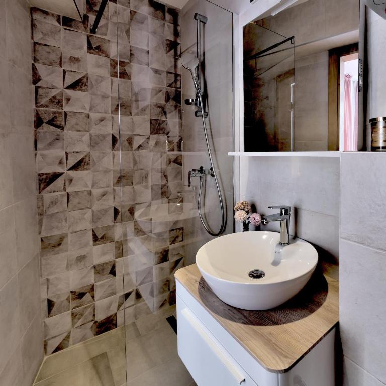 Villa Gunga - Double Room with Balcony - 3