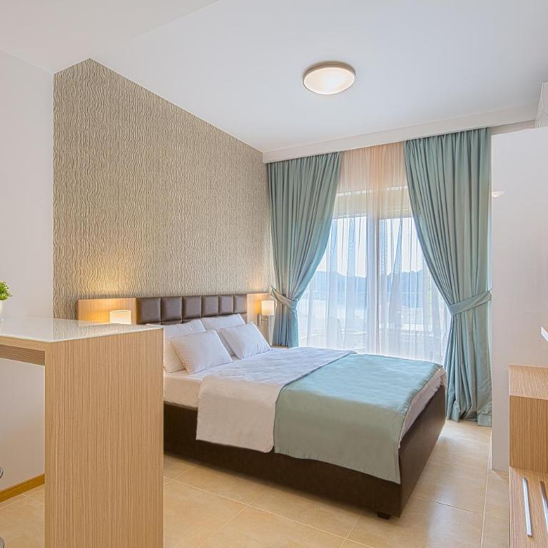 Sidro Bečići - Apartment with Sea View - 11