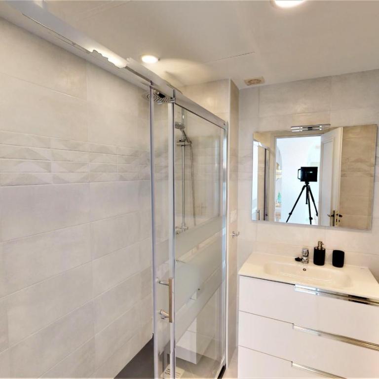 Top Floor Apartment - Amazing Sea View - Apartamento - 17