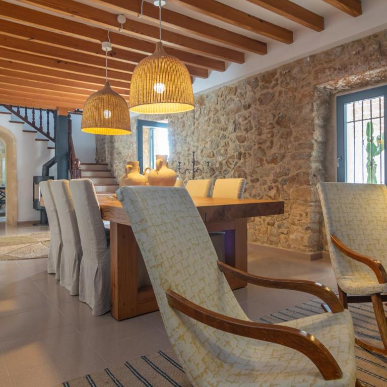 Can Cuarassa - Four-Bedroom House - 14