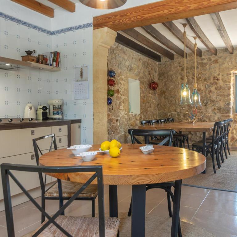 Can Cuarassa - Four-Bedroom House - 24