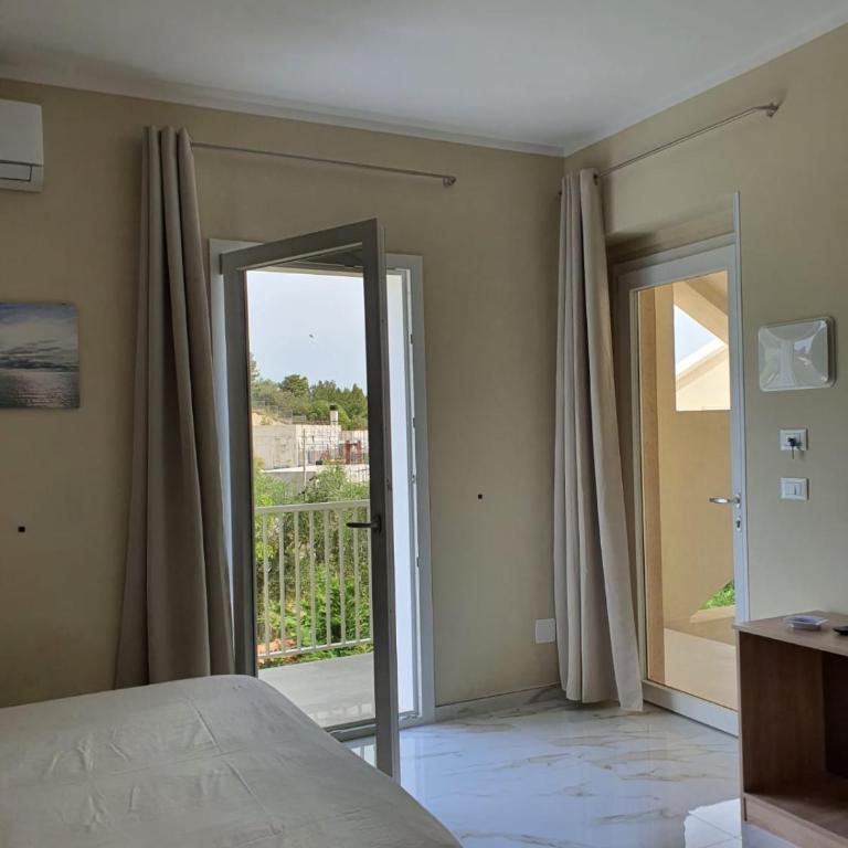 B&B La Leggenda - Camera Matrimoniale con Bagno Privato - 6