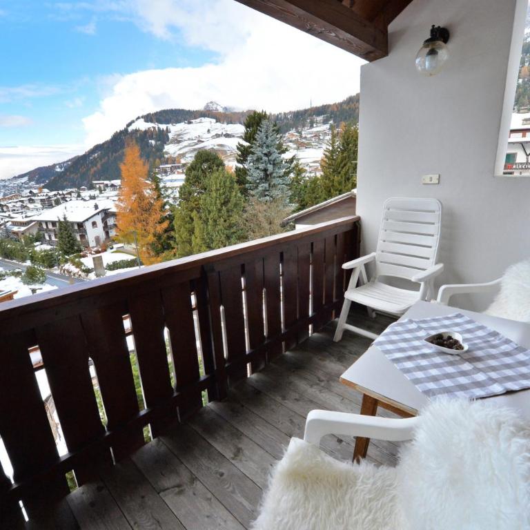 Nogler Central Apartments - Appartamento con Vista Montagna - 11