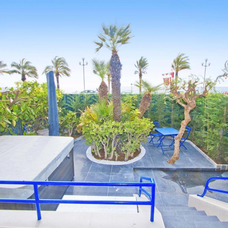 Luxury Garden Jacuzzi Promenade - Appartement - Vue sur Mer - 23