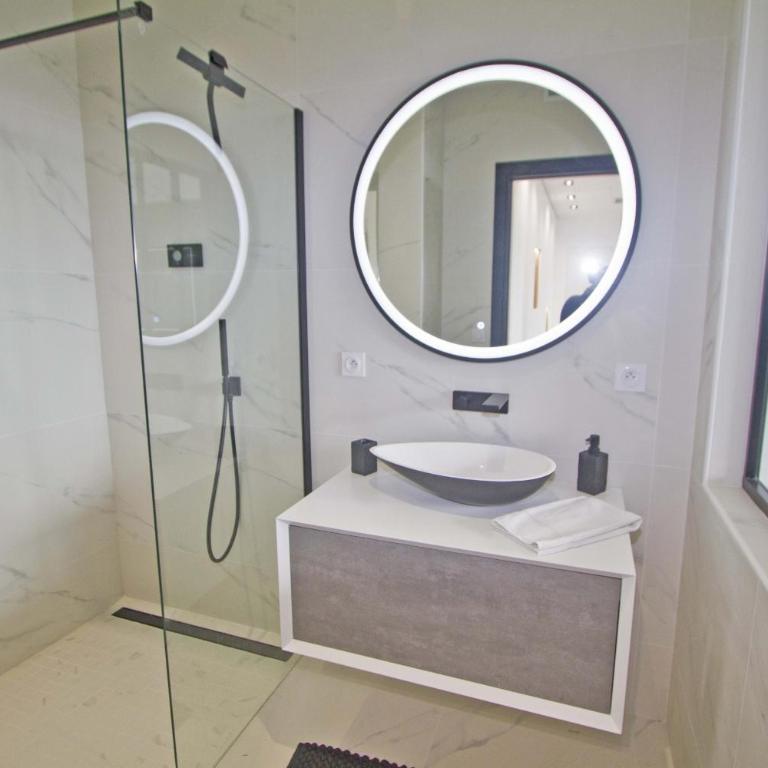 Luxury Garden Jacuzzi Promenade - Appartement - Vue sur Mer - 34