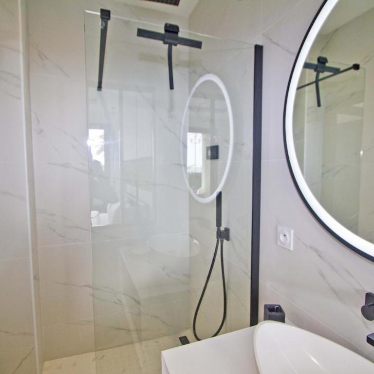 Luxury Garden Jacuzzi Promenade - Appartement - Vue sur Mer - 44