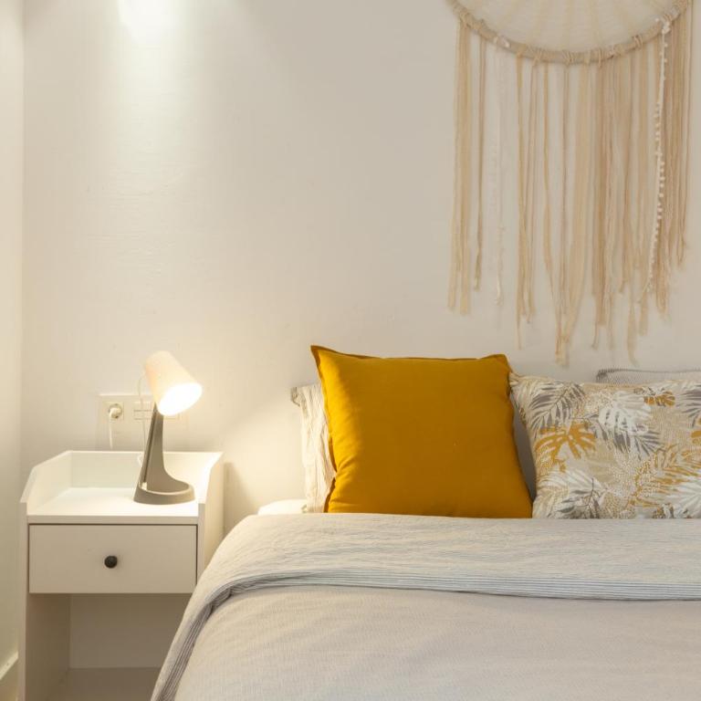 Precioso apartamento con patio y dos habitaciones en el barrio de Picasso - Apartamento de 2 dormitorios - 7