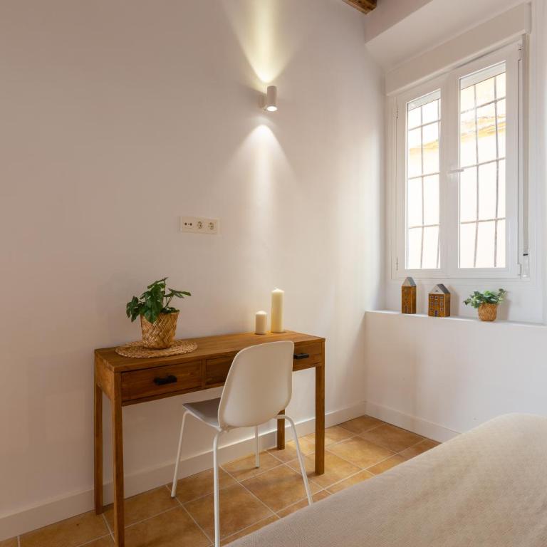 Precioso apartamento con patio y dos habitaciones en el barrio de Picasso - Apartamento de 2 dormitorios - 8