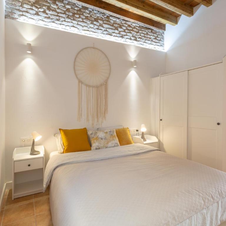 Precioso apartamento con patio y dos habitaciones en el barrio de Picasso - Apartamento de 2 dormitorios - 6
