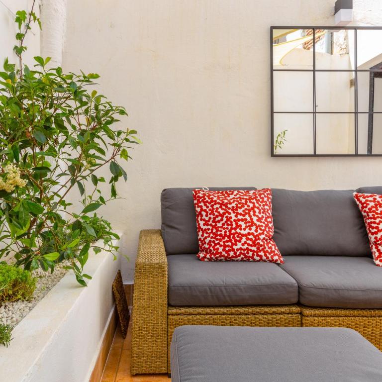 Precioso apartamento con patio y dos habitaciones en el barrio de Picasso - Apartamento de 2 dormitorios - 28