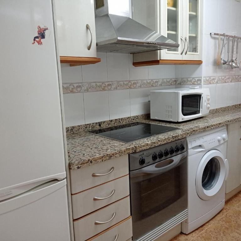 Bahamas II Solo Familias Serviplaya - Apartamento Deluxe - 21