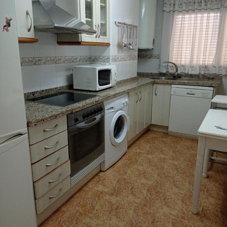 Bahamas II Solo Familias Serviplaya - Apartamento Deluxe - 22