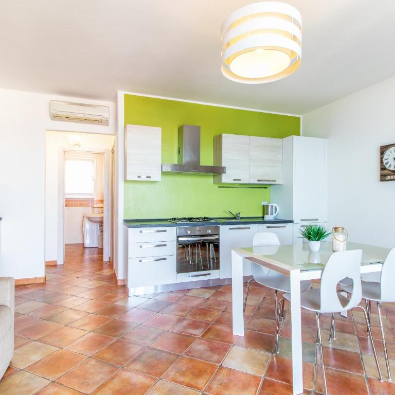 Residence L'Olivastro - Appartamento con 1 Camera da Letto, Balcone e Vista Mare - 7