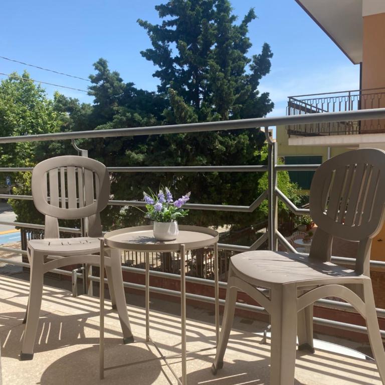 Le Torrette Rooms and Apartments - Camera Tripla con Balcone - 6