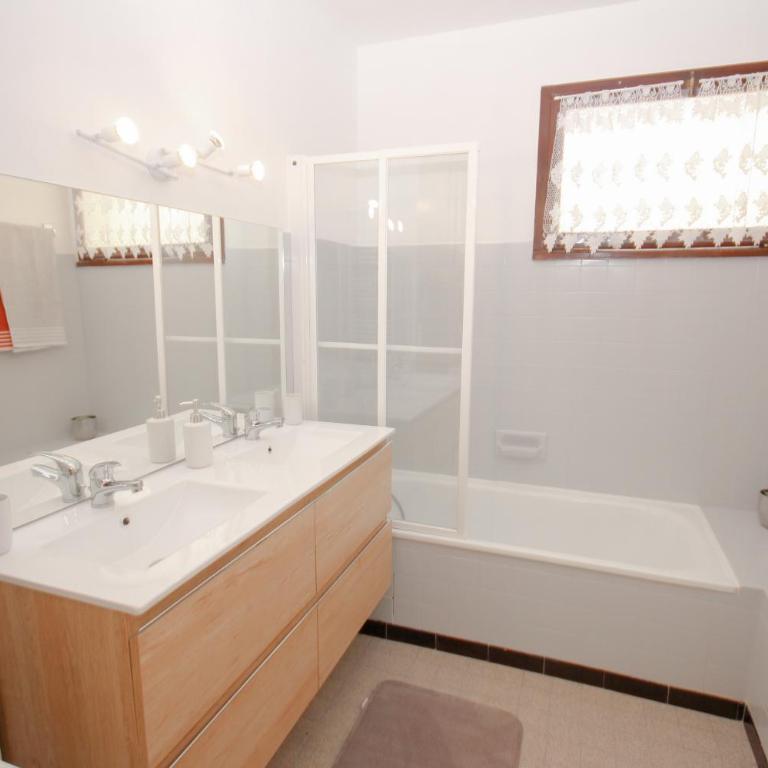 Coquet appartement Type 2 de 56 m² en centre ville - Appartement 1 Chambre - 8