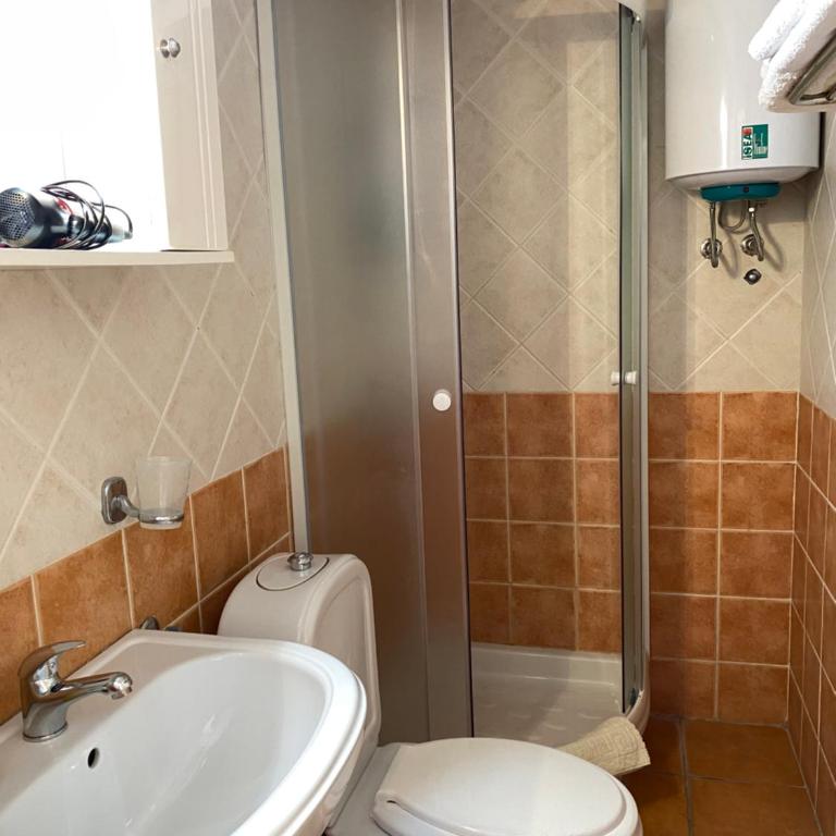 Guest House Villa Natali - Chambre Triple – Vue sur Montagne - 2