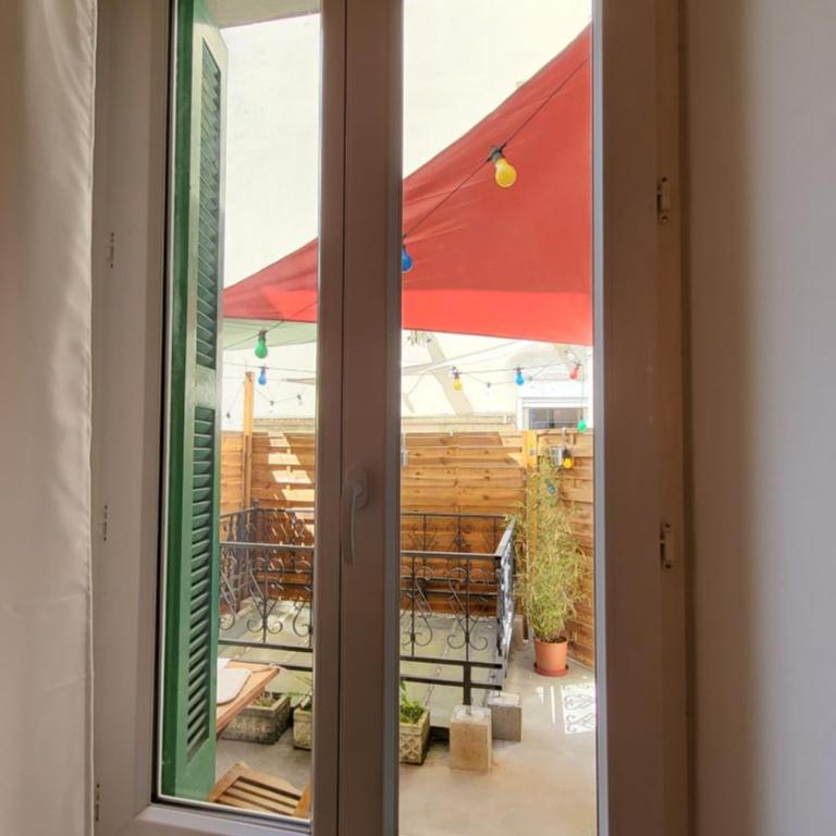 Escapade à Lourdes dans beau T2 avec terrasse - Proche Gare et Centre ville - Appartement 1 Chambre - 12