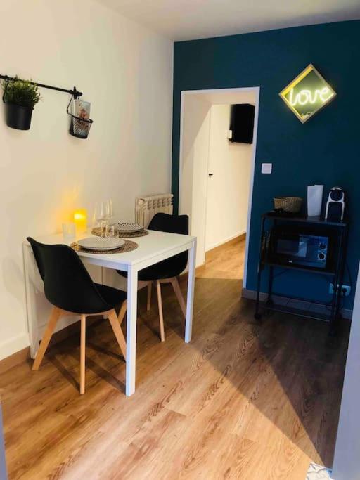 Nuit Magique Love room avec Jacuzzi Privé Nantes - Apartment mit 1 Schlafzimmer - 13