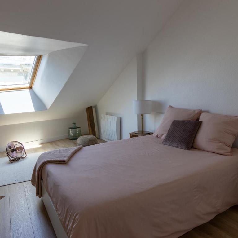 APPARTEMENT DUPLEX SAUMUR CENTRE, refait à neuf, à proximité du château - Appartement 2 Chambres - 11