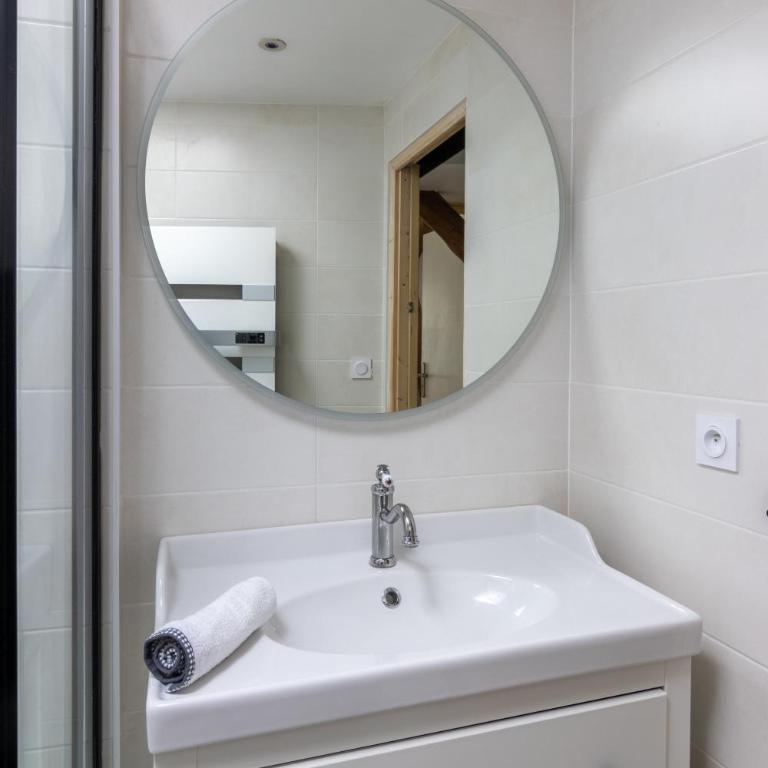 APPARTEMENT DUPLEX SAUMUR CENTRE, refait à neuf, à proximité du château - Appartement 2 Chambres - 21