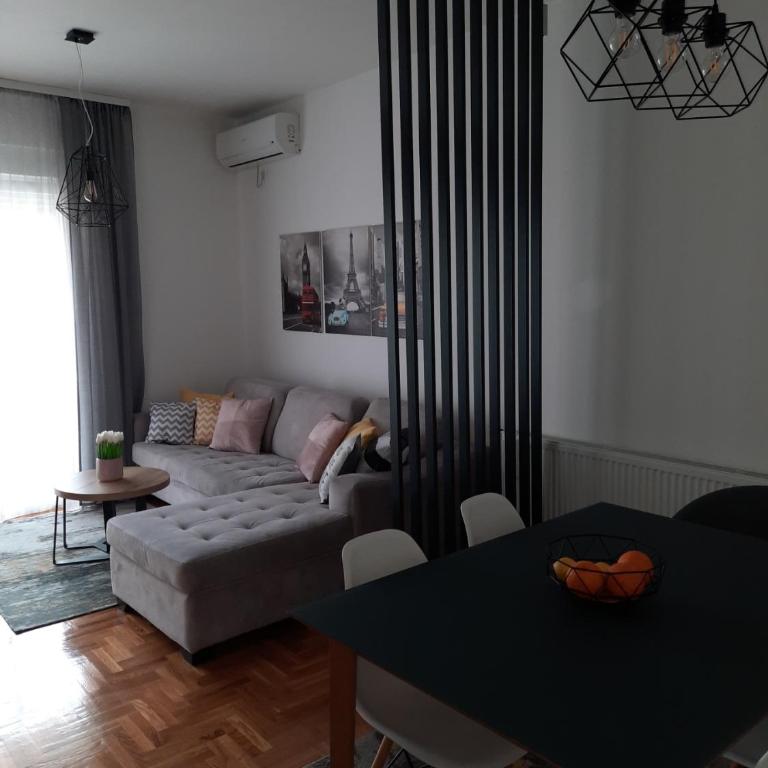 Alex Industry - Two-Bedroom Apartment - 2