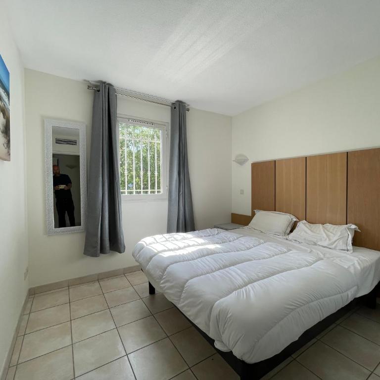 Appartement 321 avec deux chambres - LES SUITES DE ROBINSON - Résidence avec piscine en bord de Siagne, à Mandelieu-La-Napoule - Appartement 2 Chambres - 6