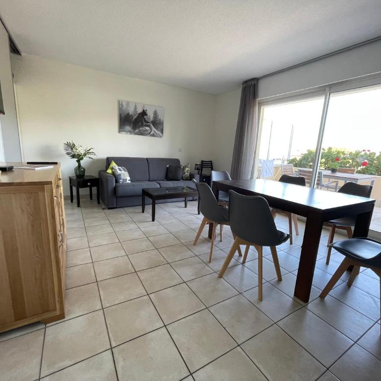 Appartement 321 avec deux chambres - LES SUITES DE ROBINSON - Résidence avec piscine en bord de Siagne, à Mandelieu-La-Napoule - Appartement 2 Chambres - 9