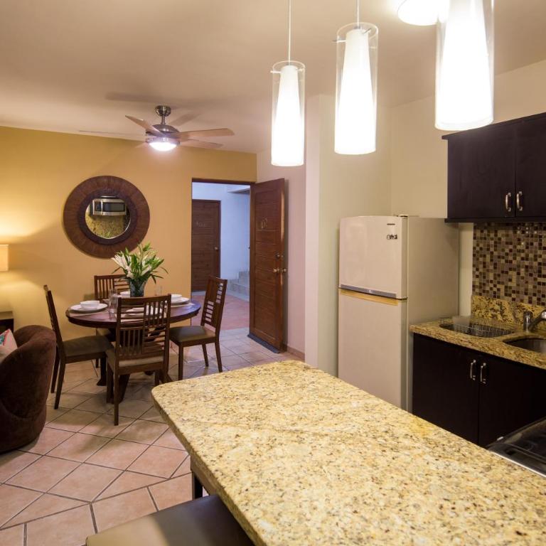 Irresistible 2BD PH Close to Beach - Apartamento de 2 dormitorios con balcón y terraza - 7