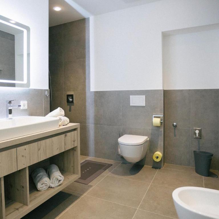 Forellenhof Appartements & Grossmutters Bungalow - Apartment mit Terrasse - 29