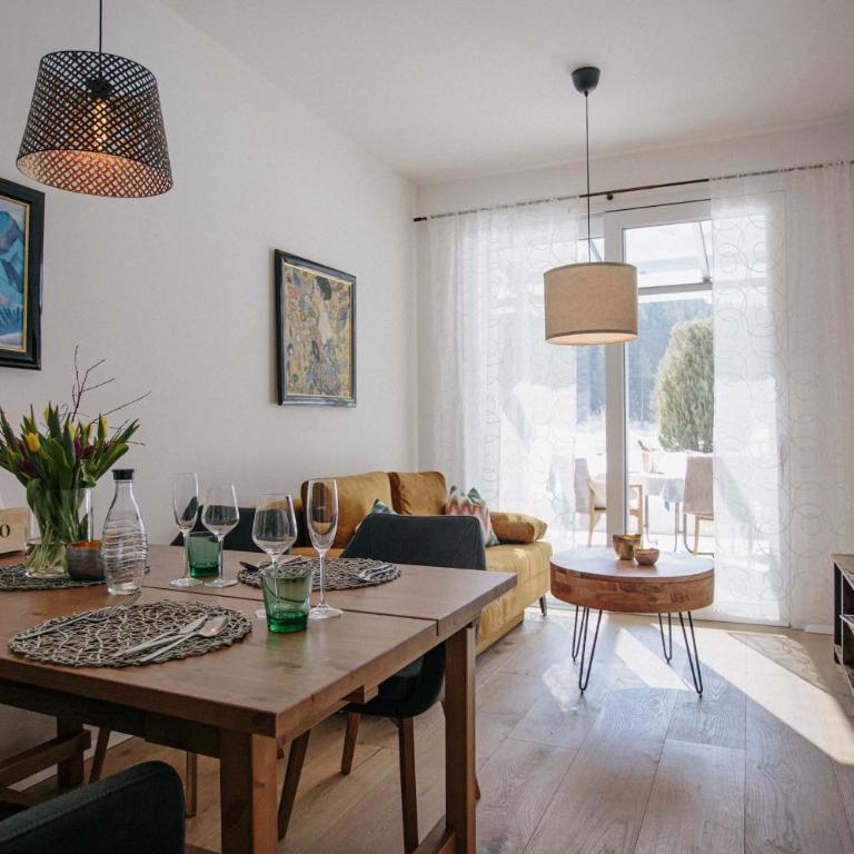 Forellenhof Appartements & Grossmutters Bungalow - Apartment mit Terrasse - 56