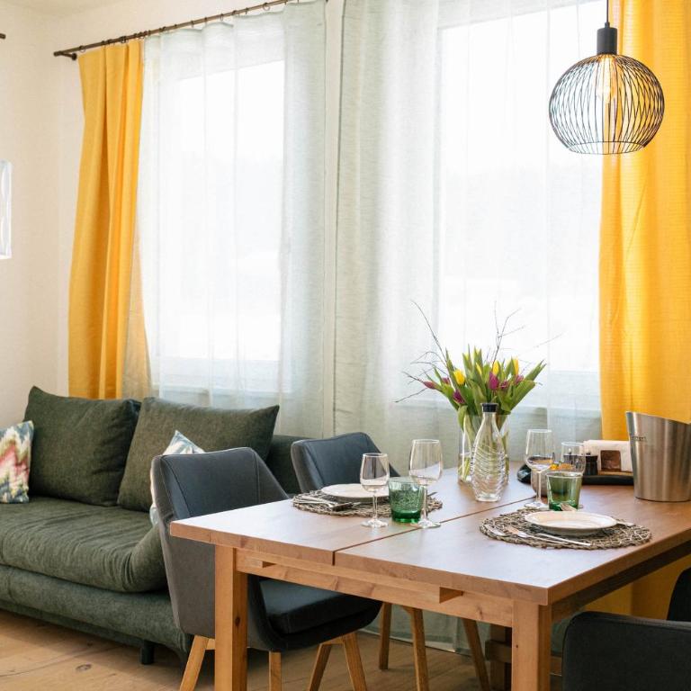 Forellenhof Appartements & Grossmutters Bungalow - Apartment mit Terrasse - 67