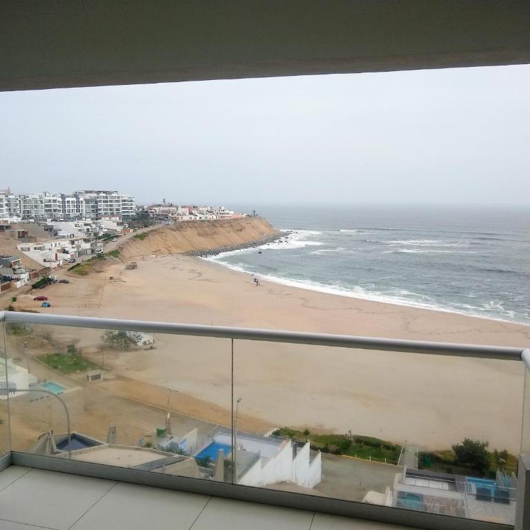 Departamento en Punta Hermosa con Vista al Mar - Apartamento de 3 dormitorios - 1