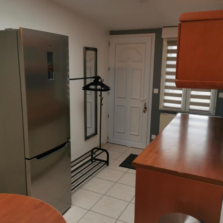Agréable maison de 100m2 avec son parking privatif - Maison 3 Chambres - 19
